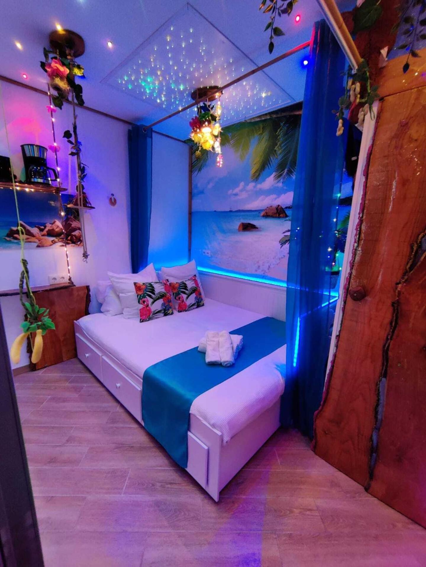 Wonder Room Paraiso Magico Habitacion Nerja Esterno foto